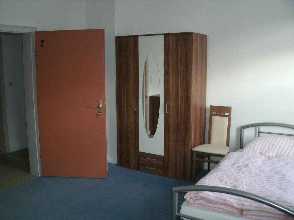 Gaestehaus Vienenburg - Monteurzimmer Гослар Стая снимка